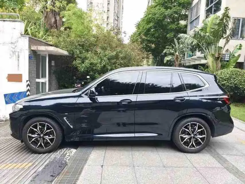 BMW BMW X3 xDrive25i M sports suit