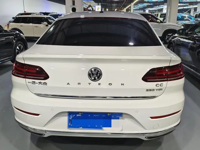 Volkswagen Volkswagen CC 330TSI Charm Edition Country VI