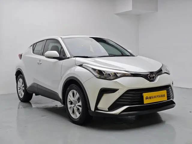 TOYOTA IZOA 2.0L Yixiang Edition