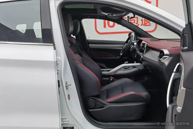 Geely Binyue Sports 260T DCT Ranger Country VI