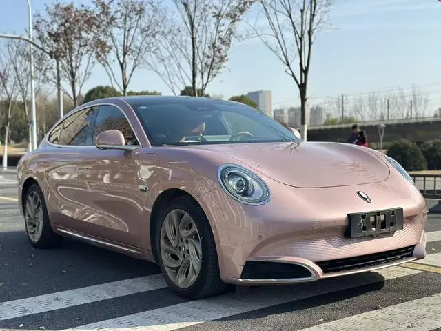 Ora Euler Lightning Cat 555km Premium Edition