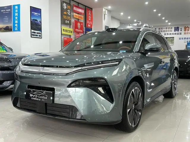 BYD Tang L DM DM-p 175KM four-wheel drive drone player version