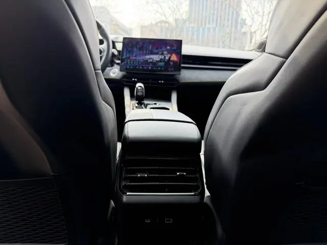 LYNK & CO Lynk 03 1.5TD DCT Jin Plus