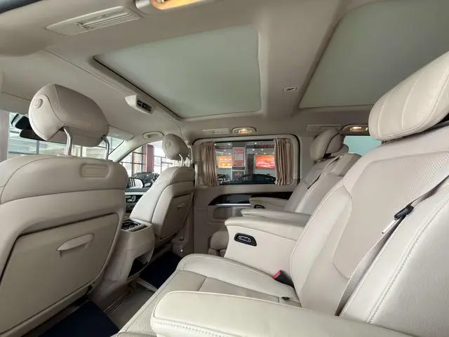 Mercedes-Benz Mercedes-Benz V-class V 260 Premium Edition Country VI