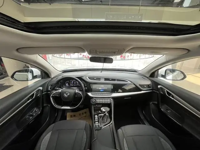 Dongfeng Fengshen Dongfeng Fengshen AX7 1.6T automatic AI pioneer country VI