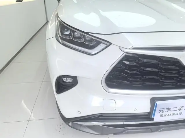 TOYOTA Highlander Dual-engine 2.5L four-wheel drive premium edition 7-seater