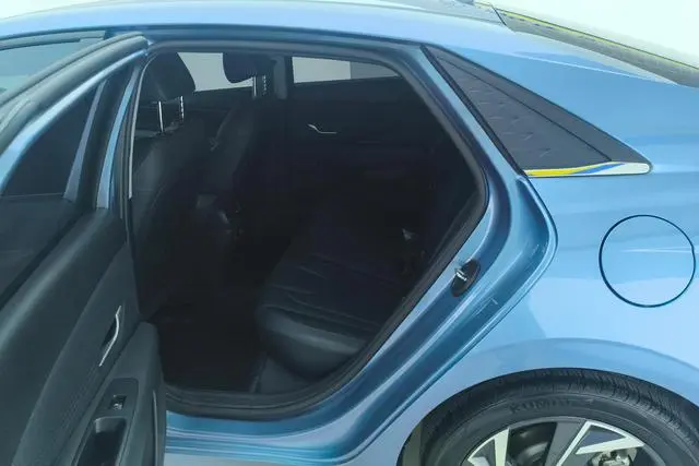 Hyundai Elantra 1.5L CVT GLX Elite Edition