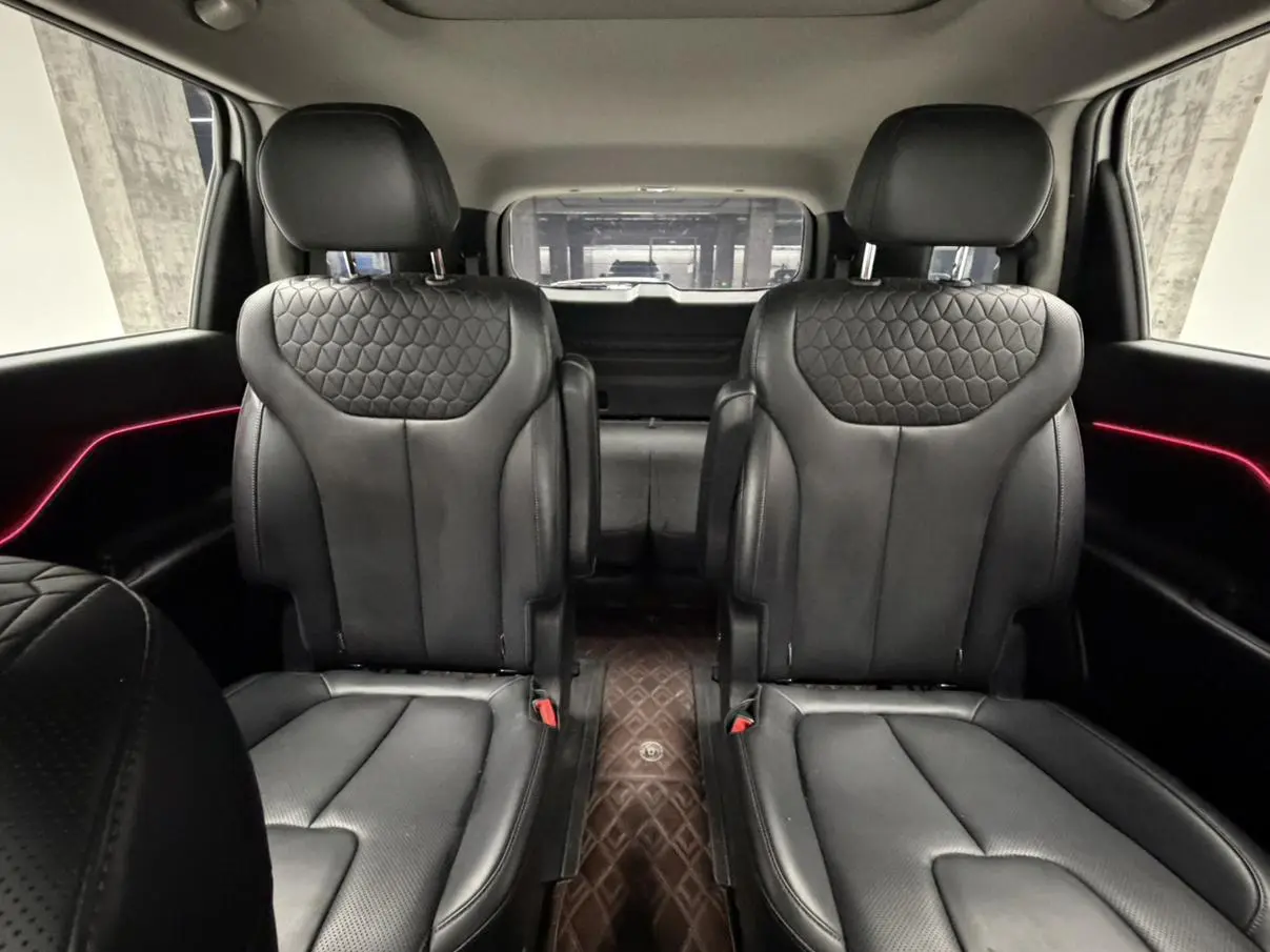 Hyundai Shengda 380 TGDi GLS automatic two-wheel drive deluxe Edition