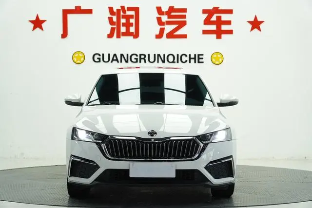 Skoda Octavia PRO ZI280 DSG Premium Edition
