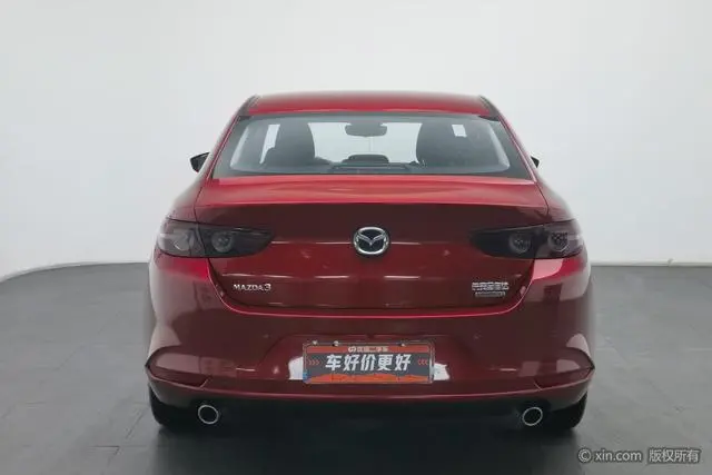 Mazda Mazda 3 Angkesaila 2.0L automatic quality dazzling version
