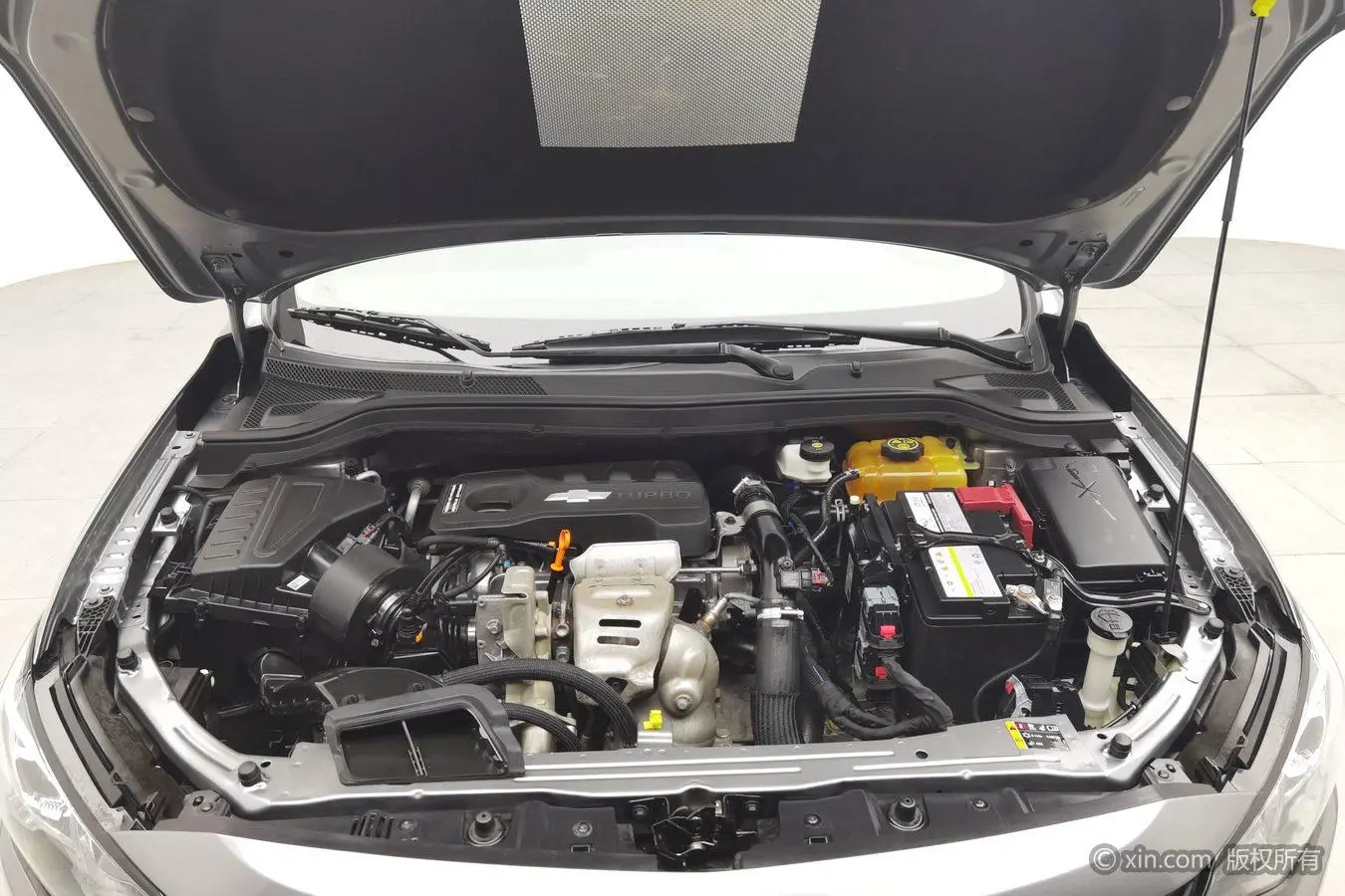 Chevrolet Cruze Redline 320T dual clutch Refreshing Version