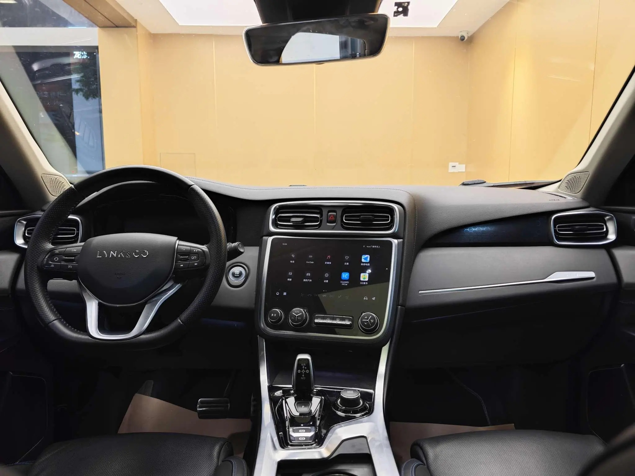 LYNK & CO Lynk &Co. 01 EM-P 1.5T Jinguo V