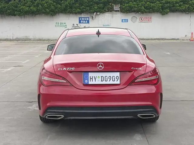 Mercedes-Benz Mercedes-Benz CLA CLA 220 4MATIC