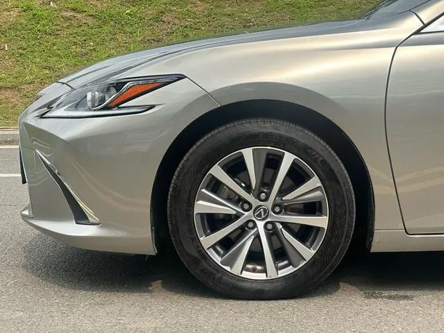Lexus Lexus ES 200 Excellent Edition