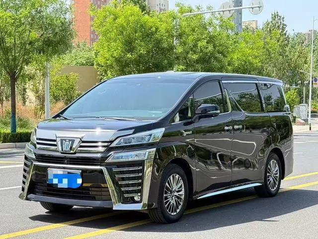 TOYOTA Wilfa Crown Dual Engine 2.5L HV Extreme Edition