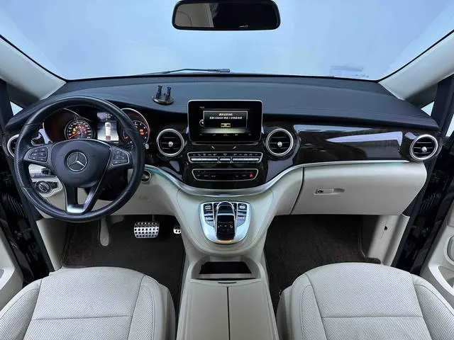 Mercedes-Benz Mercedes-Benz V-class V 260 Premium Edition
