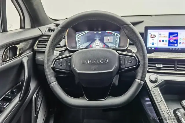 LYNK & CO Lynk 06 1.5T Jin Pro