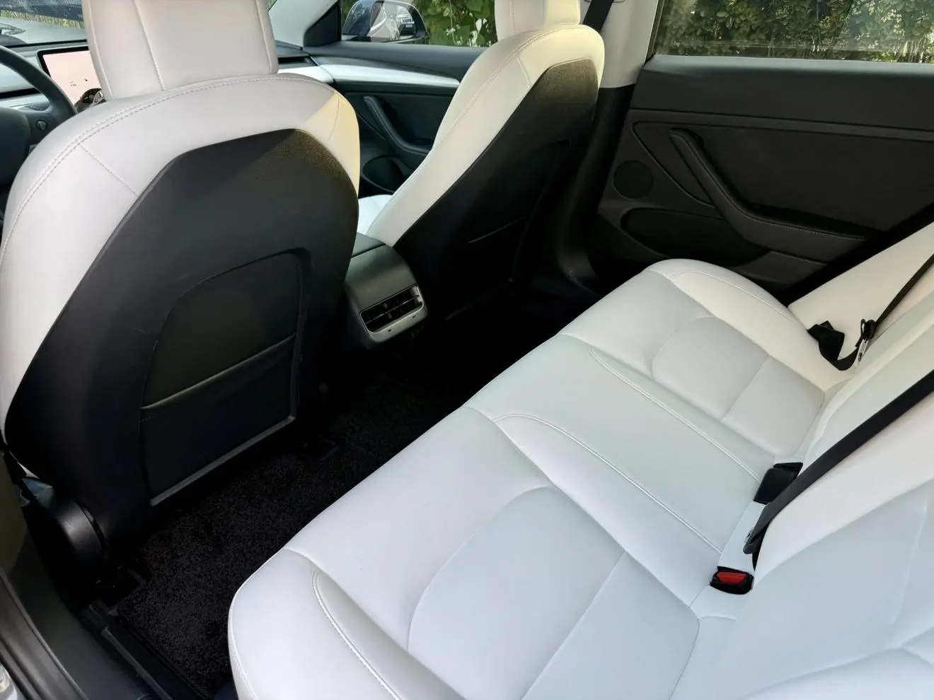 Tesla Model 3 Upgraded version of standard battery life rear drive