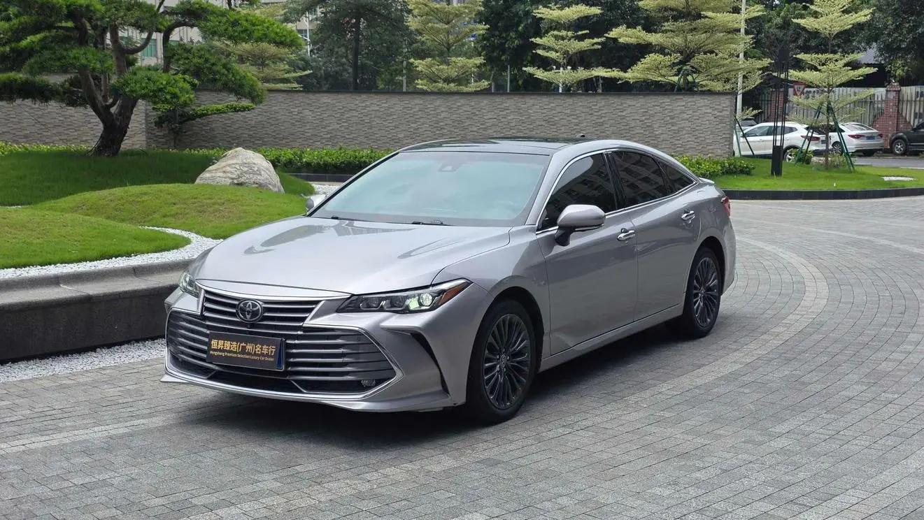 TOYOTA Asian dragon 2.5L Touring Premium Edition Country VI