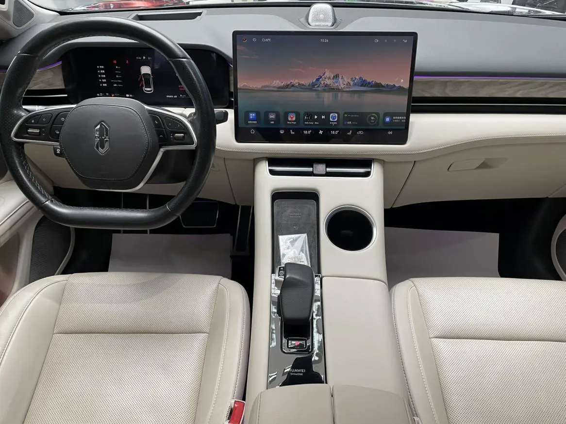 AITO Ask the world M5 Extended range four-wheel drive Ultimate edition