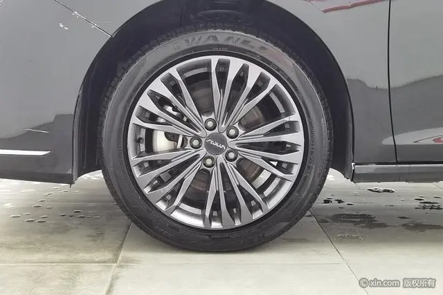 Dongfeng Fengshen Yi Hyun MAX 1.5T Super Cool Trendy Dad Version