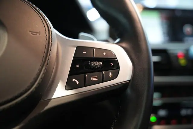 BMW BMW X3 xDrive30i leading M sports suit