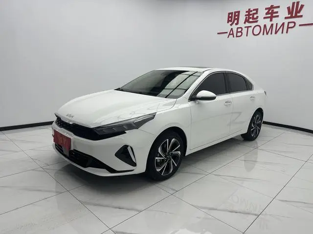 Kia Kia K3 1.5L IVT Premium Edition