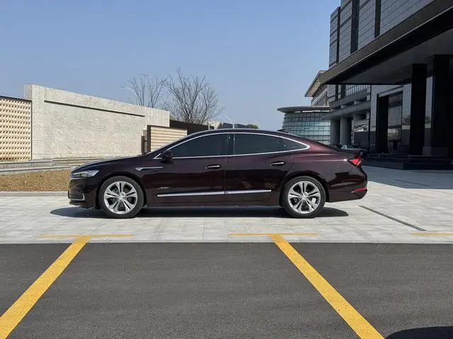 Buick Lacrosse Avenir first-come-first-served