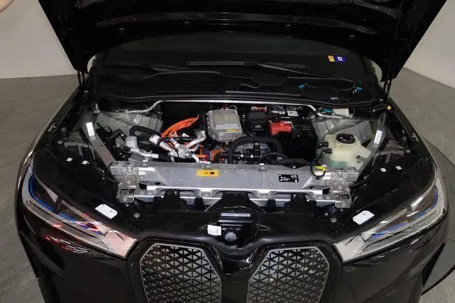 BMW BMW iX xDrive40
