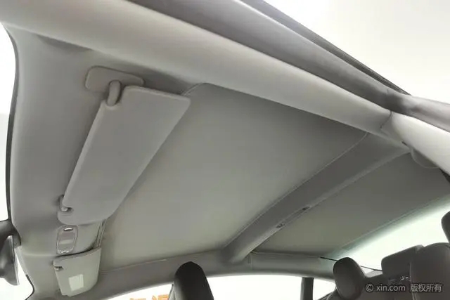 Tesla Model 3 Upgraded version of standard battery life rear drive