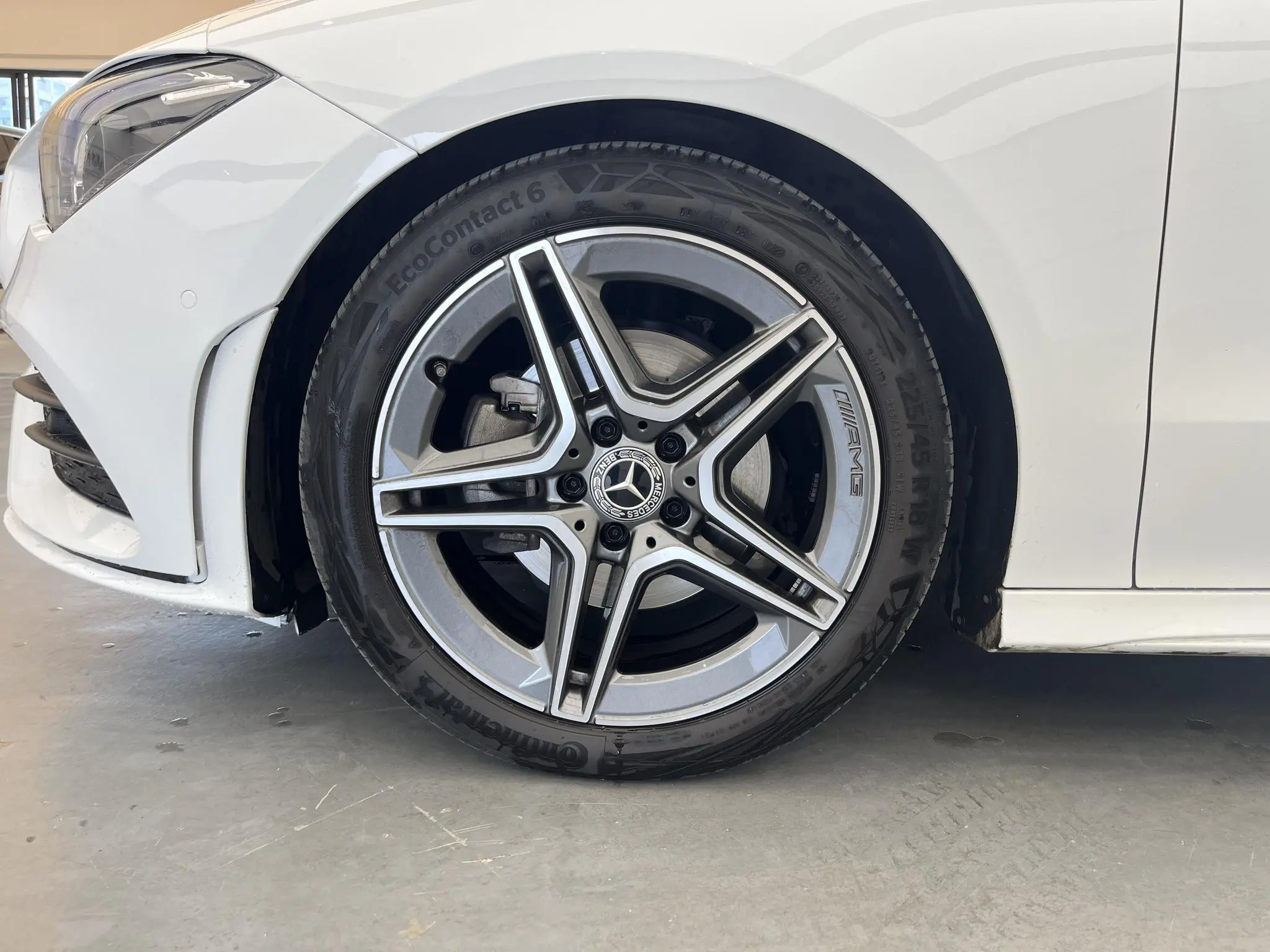 Mercedes-Benz Mercedes-Benz CLA CLA 200 four-door coupe