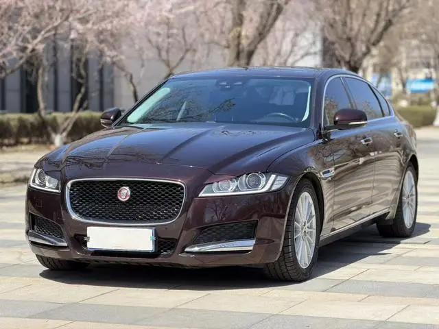 Jaguar Jaguar XFL XFL 2.0T 200PS Fenghua Edition