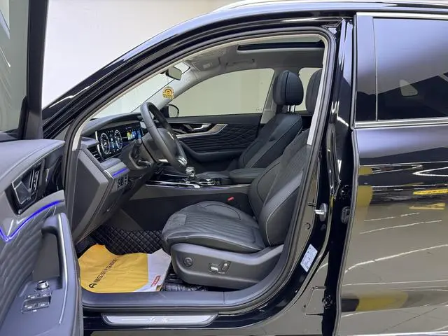 Hongqi Hongqi HS5 Facelift 2.0T Zhilian Flag Enjoy Edition