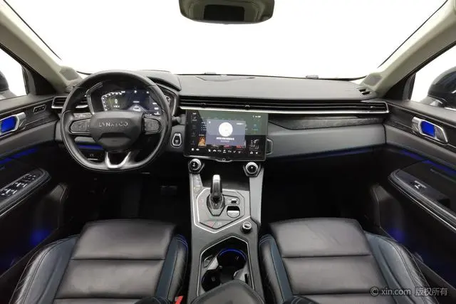 LYNK & CO Lynk 05 2.0TD two-wheel drive Halo
