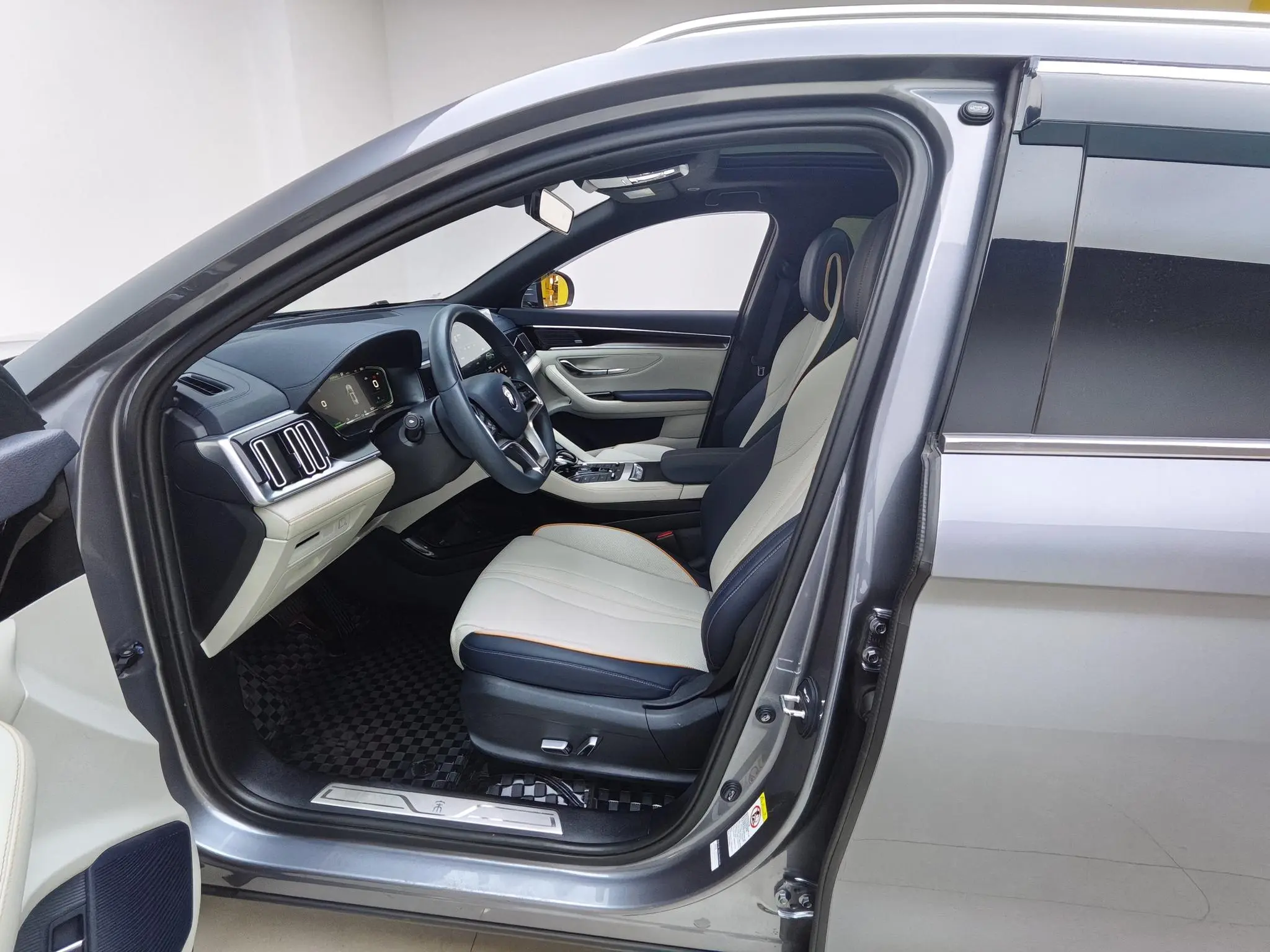 BYD Song PLUS DM DM-i 110KM two-wheel drive flagship PLUS
