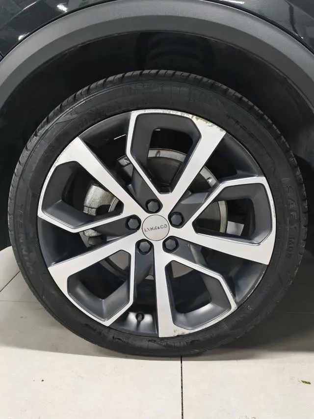 LYNK & CO Lynk 05 2.0TD four-wheel drive Halo