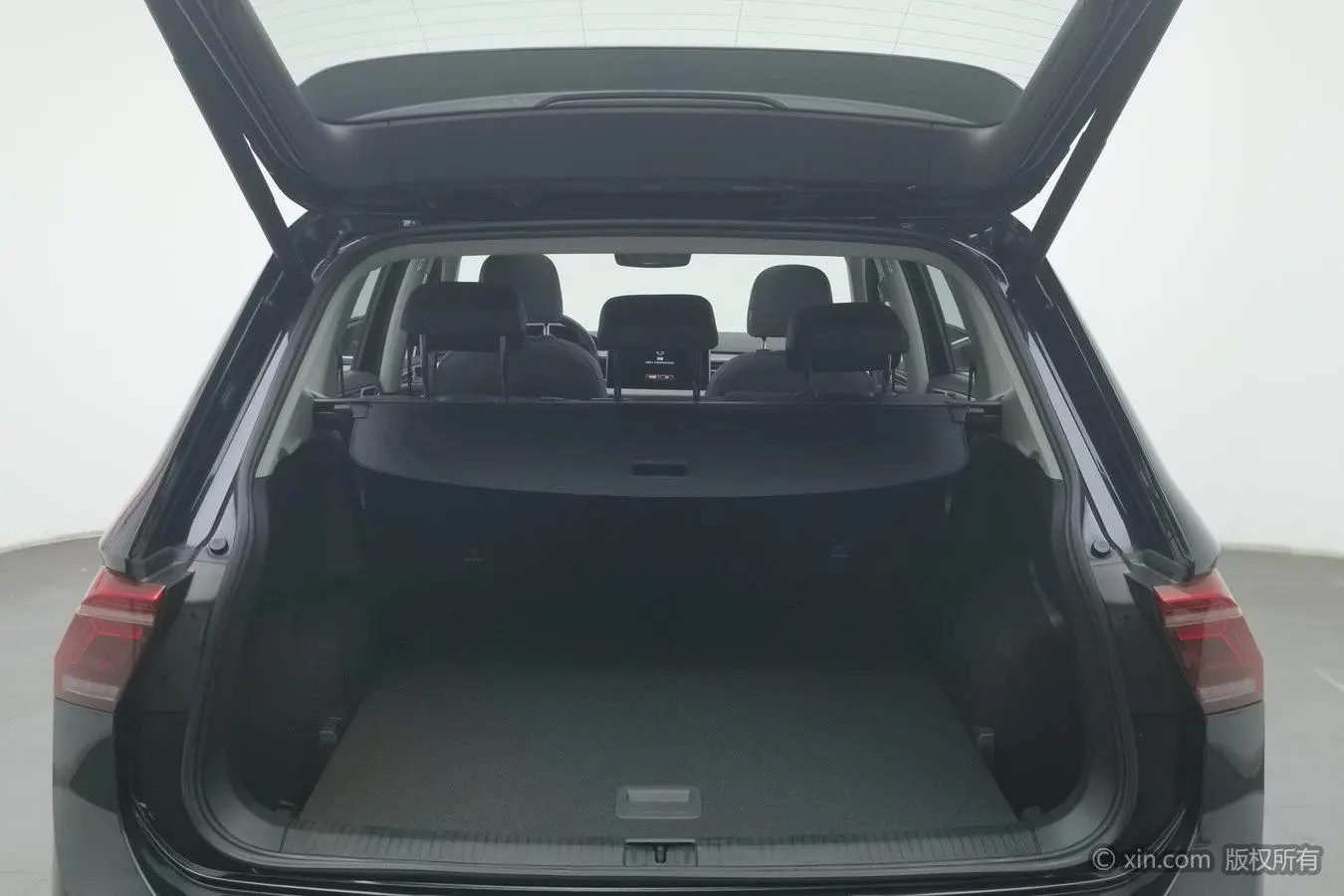 Volkswagen Tiguan L 330TSI two-wheel drive R-Line Premium edition