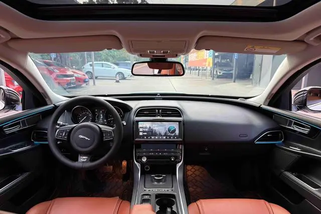 Jaguar Jaguar XEL 2.0T 250PS Premium Edition