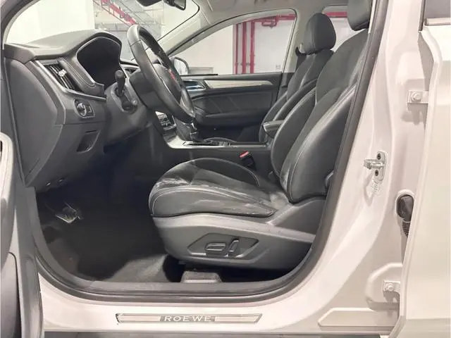 Roewe Roewe eRX5 50T Hybrid Interconnection Premium Ultimate Edition