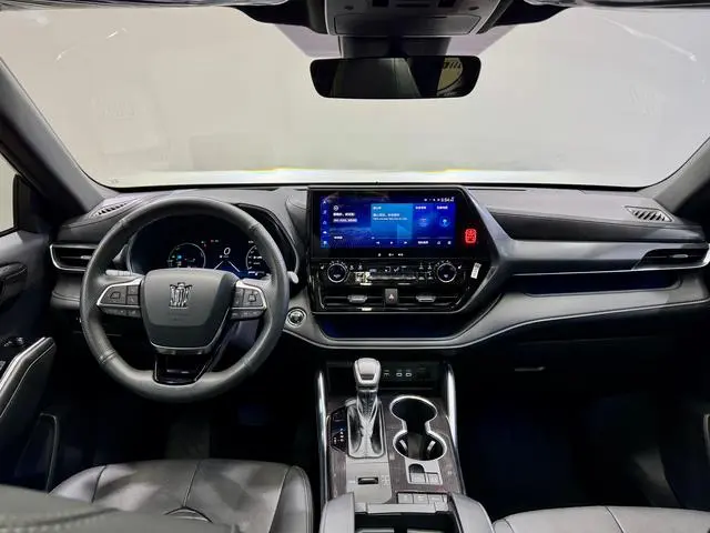 TOYOTA Crown Lufang Smart electric hybrid dual engine 2.5L E-CVT four-wheel drive Premium Edition
