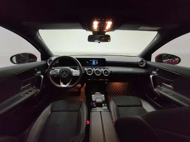 Mercedes-Benz Mercedes-Benz A-class A 200 L sports sedan fashion Version