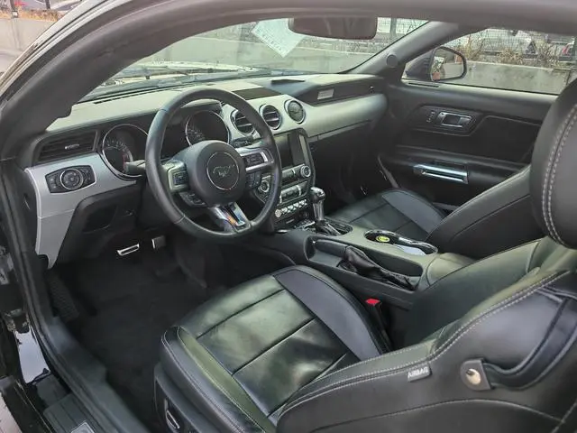 Ford Mustang 2.3T Performance Version