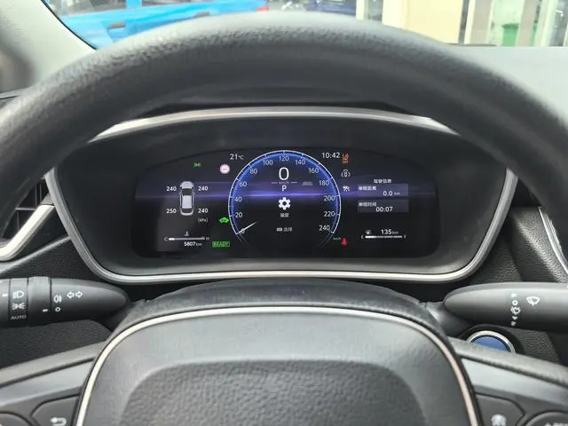 TOYOTA Lei Ling Dual engine 1.8L sports version