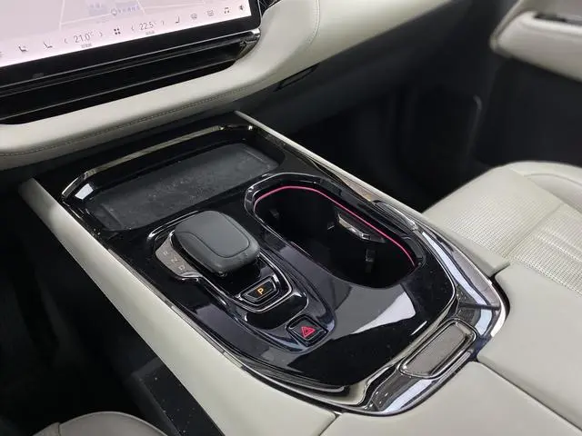 ZEEKR ZEEKR 009 WE version