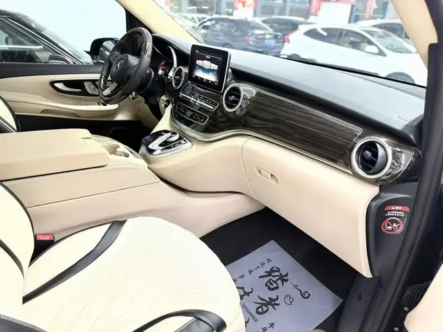 Mercedes-Benz Mercedes-Benz V-class V 260 Pilot Version Country V