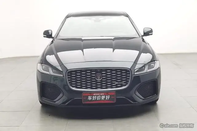 Jaguar Jaguar XFL 2.0T P300 four-wheel drive flagship sports version