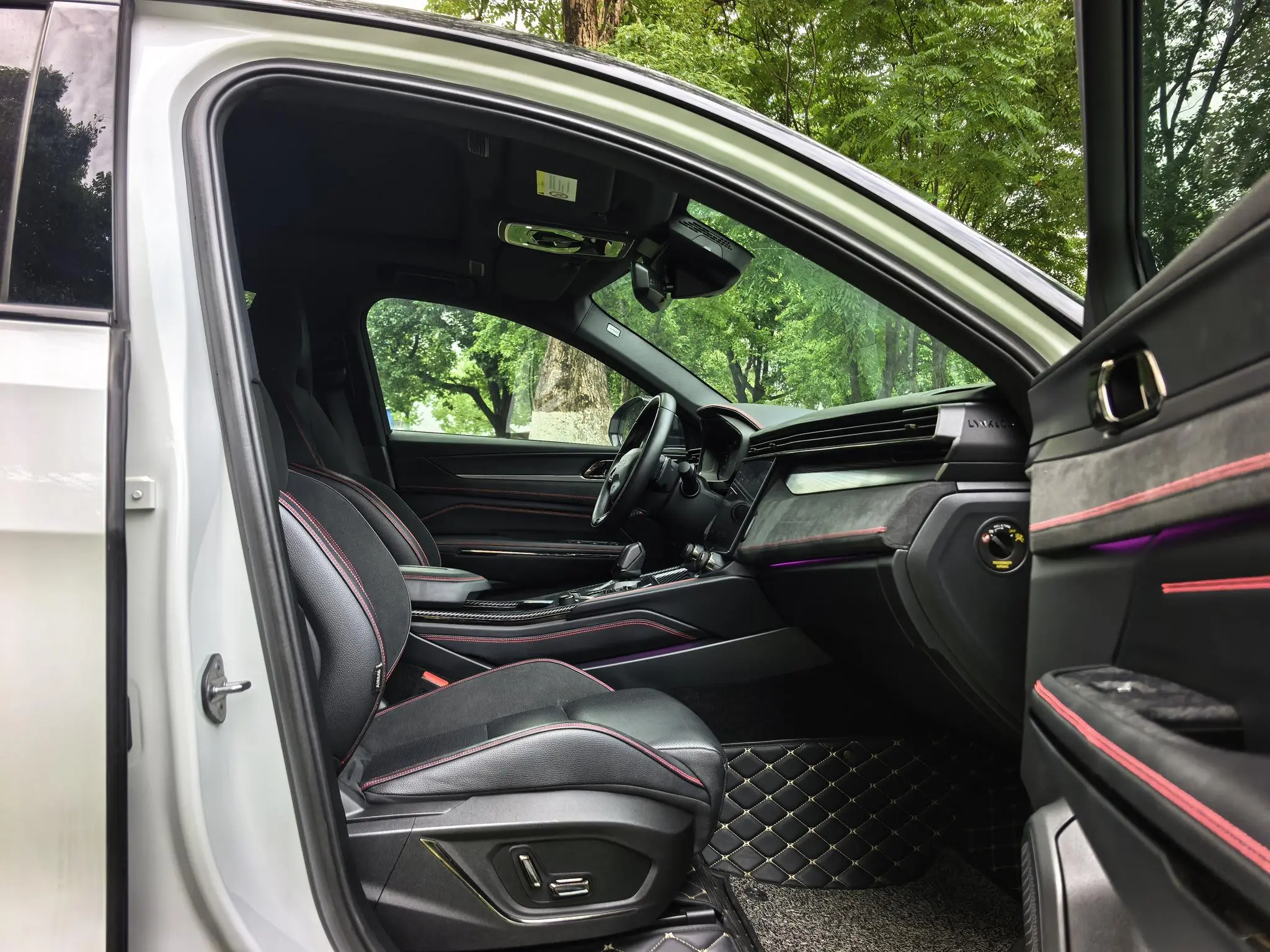 LYNK & CO Lynk 05 2.0TD four-wheel drive Halo