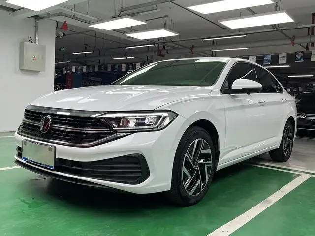 Volkswagen Sagitar Facelift Two 300TSI DSG Beyond Edition