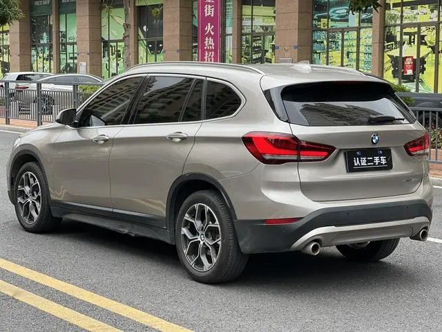BMW BMW X1 sDrive25Li leading type