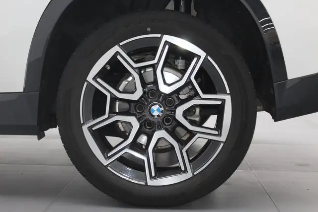 BMW BMW X1 sDrive25Li X design set